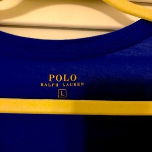 Polo deep v neck T-shirt Excellent condition